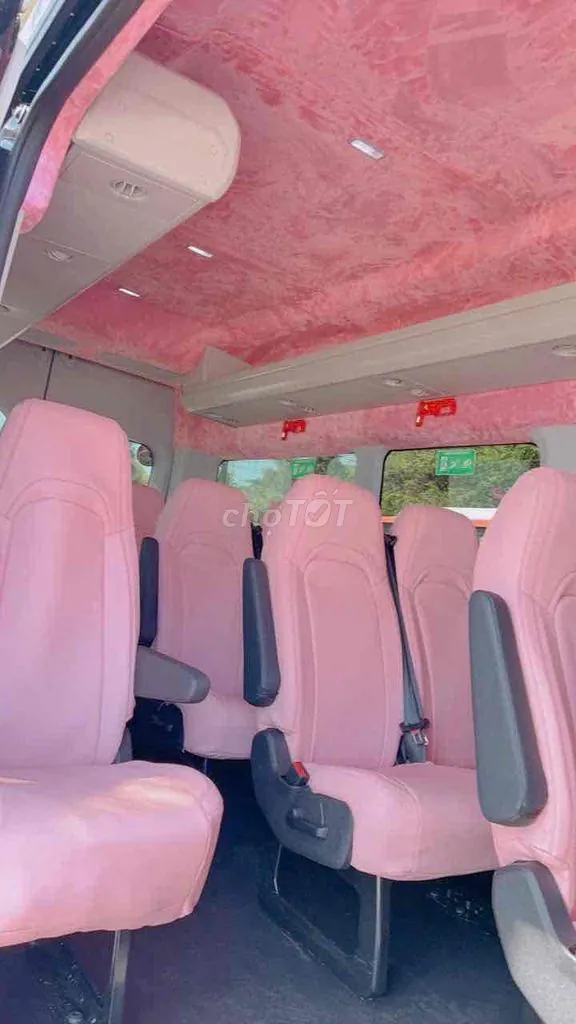 Ford Transit 2025 photo 2
