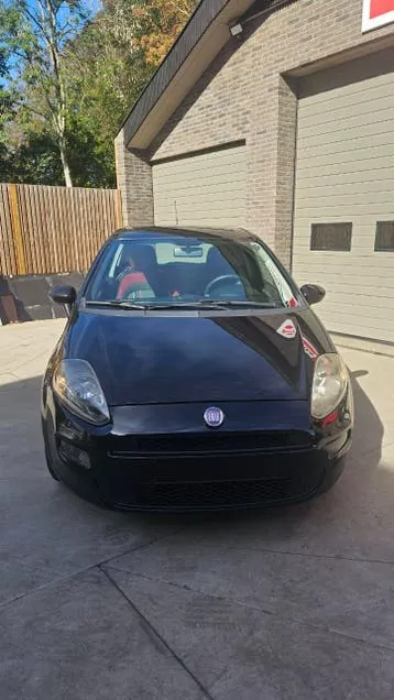 Fiat Punto 2012 photo 2