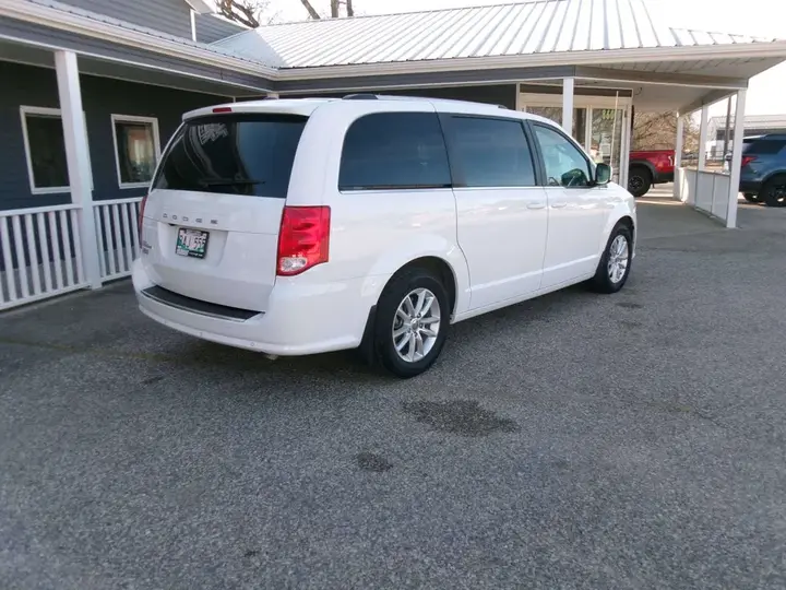 Dodge Grand Caravan 2020 photo 3