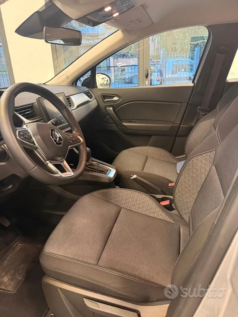 Renault Captur 2023 photo 4