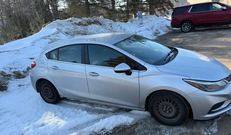 Chevrolet Cruze 2017 photo 2