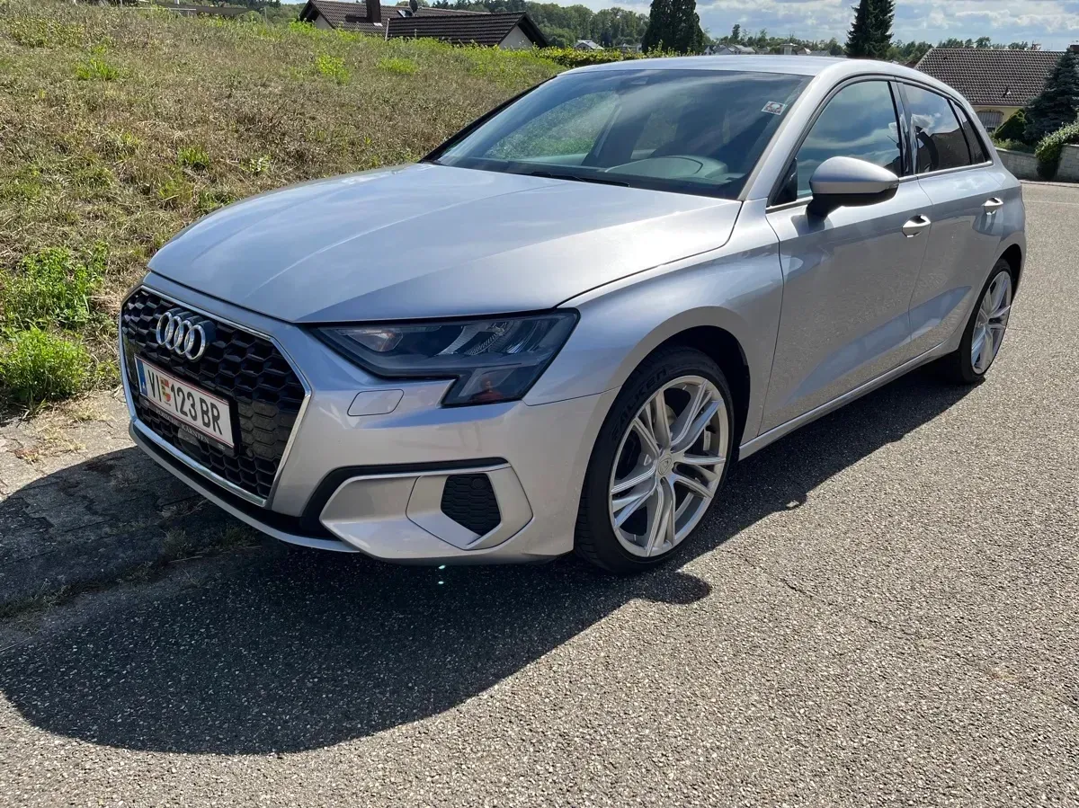 Audi A3 2022 photo 2