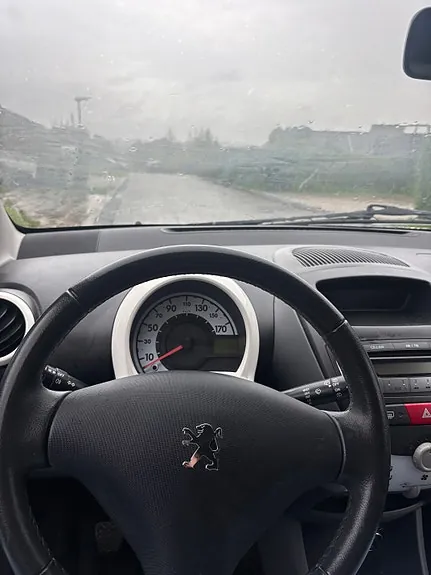 Peugeot 107 2011 photo 4