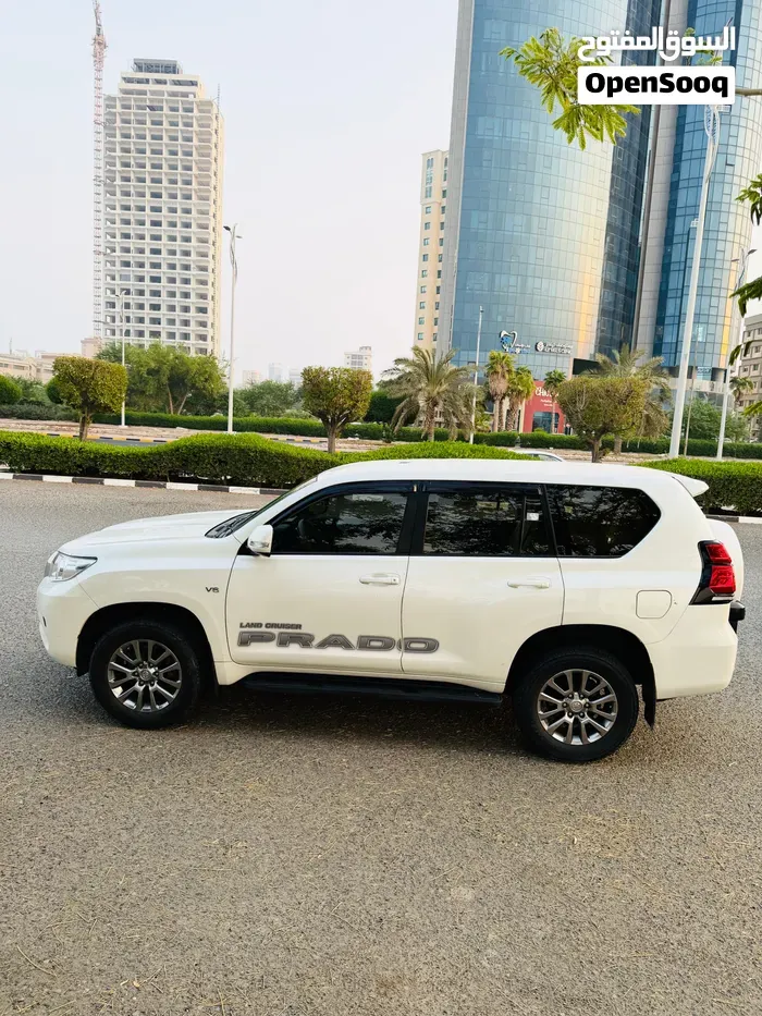 Toyota Land Cruiser 2020 photo 3