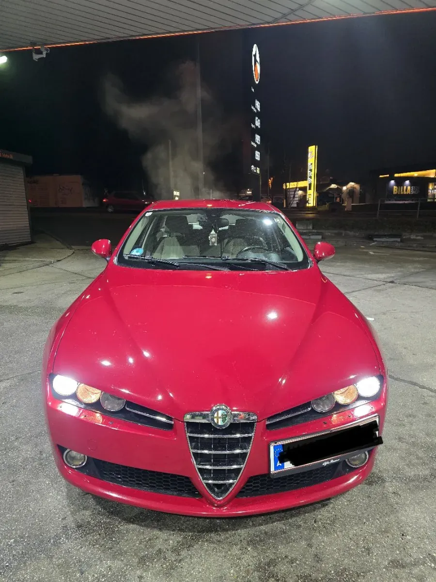 Alfa Romeo 159 2008 photo 3