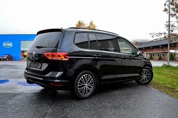 Volkswagen Touran 2016 photo 3