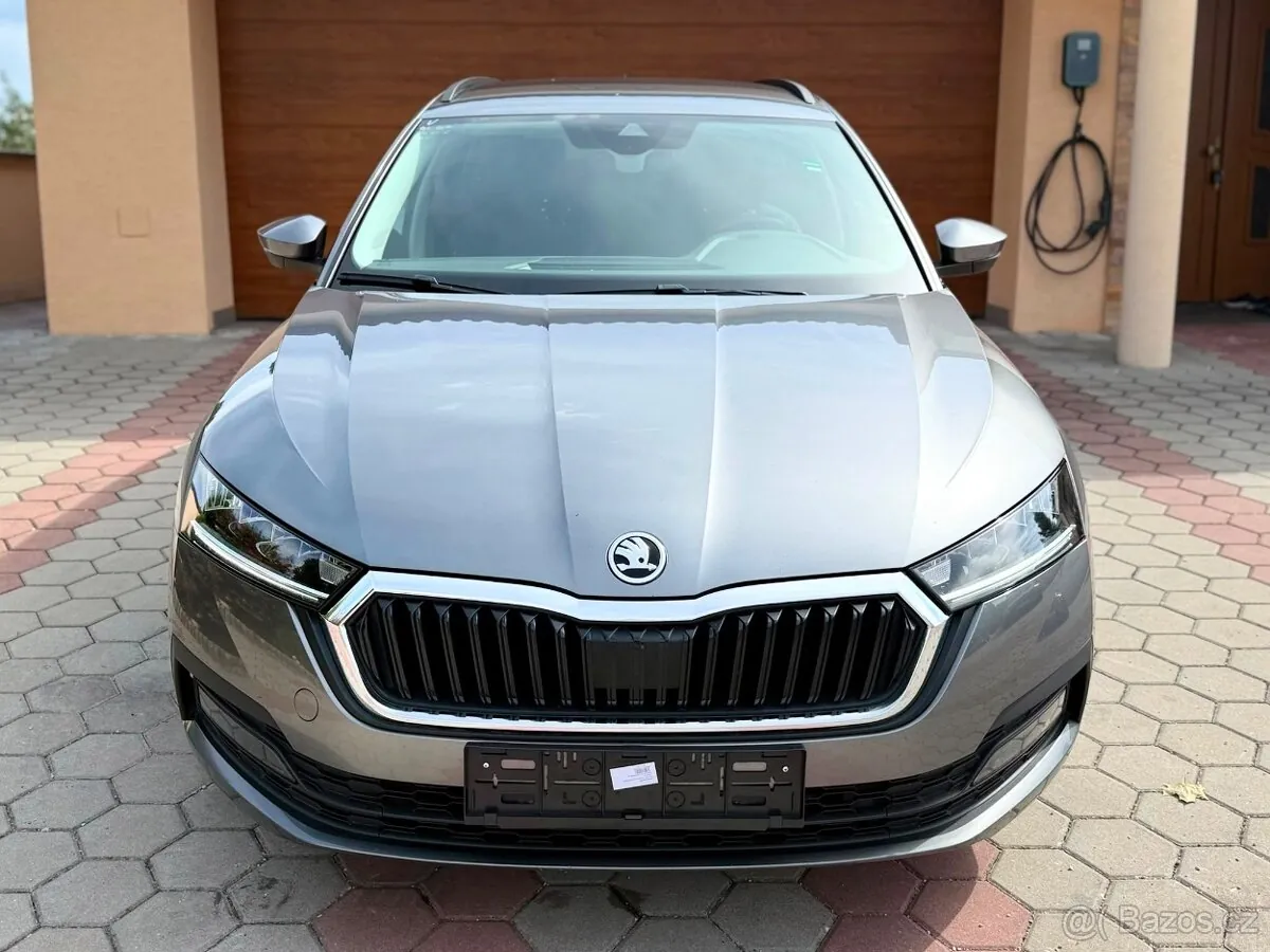 Skoda Octavia 2022 photo 2