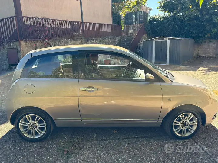 Lancia Ypsilon 2007 photo 2