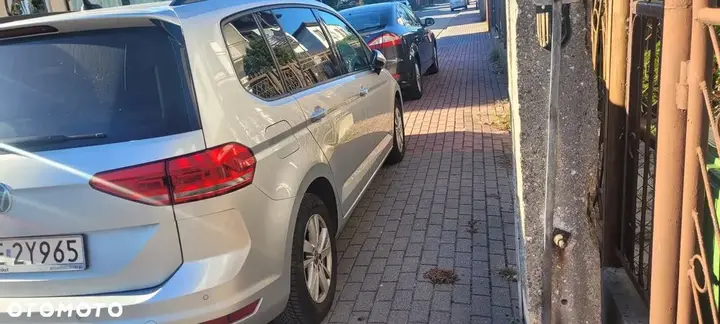 Volkswagen Touran 2021 photo 3