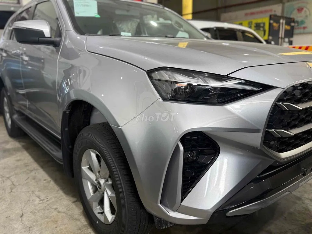 Isuzu Mu-X 2025 photo 5