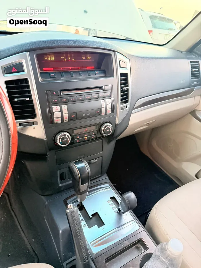 Mitsubishi Pajero 2015 photo 2