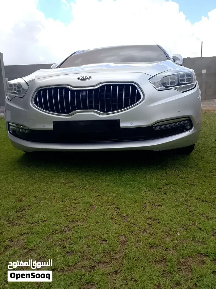 Kia Quoris