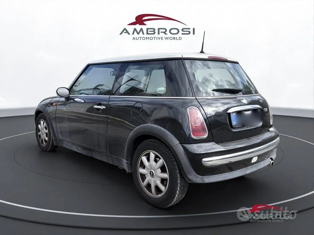 Mini One 2003 photo 4