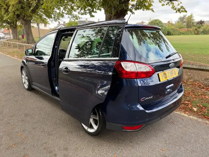 Ford Grand C-Max 2012 photo 5
