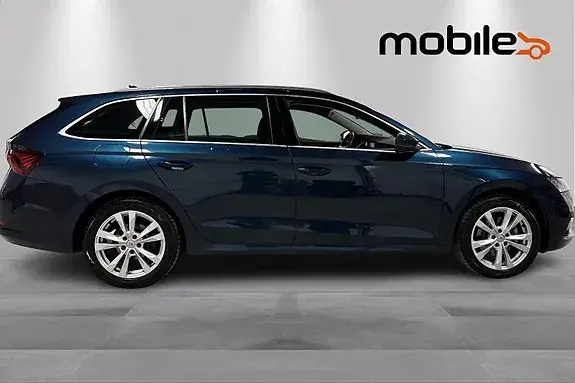 Skoda Octavia 2024 photo 2
