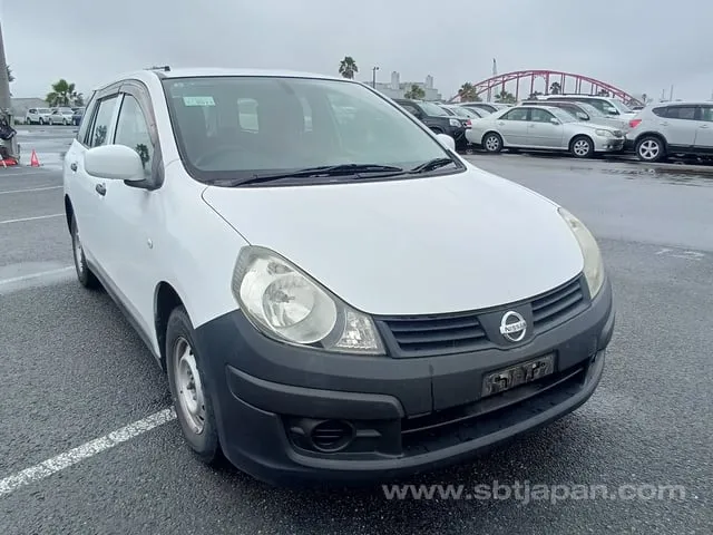 Nissan Ad Van