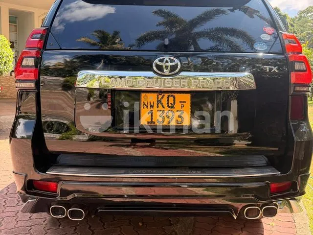Toyota Land Cruiser Prado 2010 photo 4