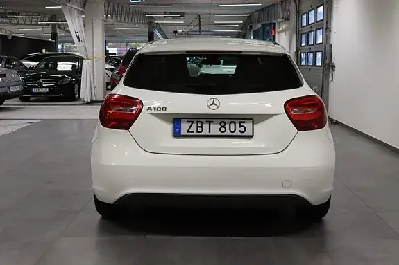 Mercedes-Benz A 180 2018 photo 5
