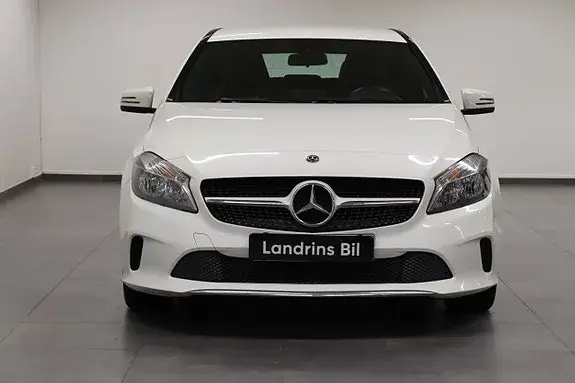 Mercedes-Benz A 180 2018 photo 2