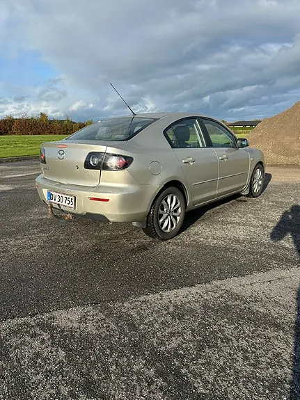Mazda 3 2009 photo 3