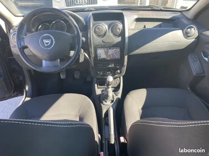 Dacia Duster 2015 photo 5