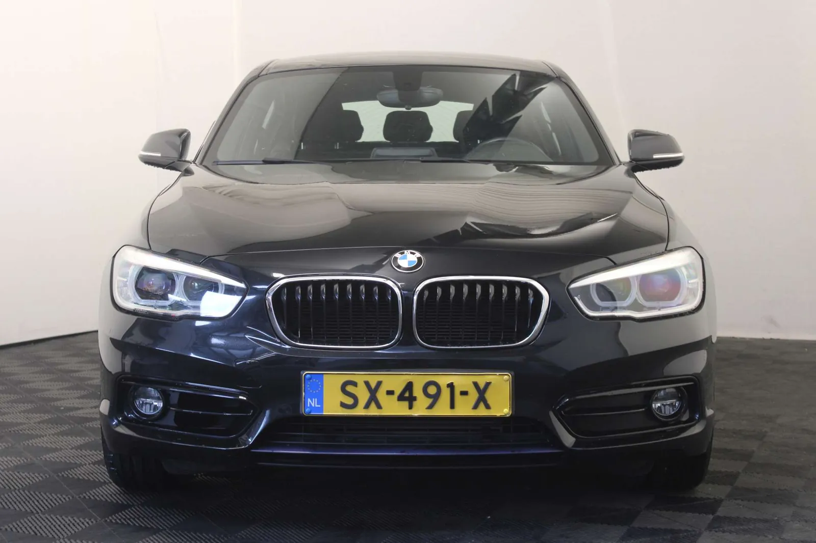 BMW 1 Series 2018 photo 3