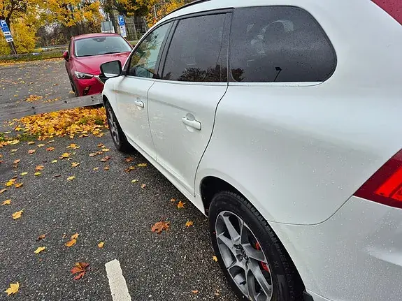 Volvo Xc60 2017 photo 3