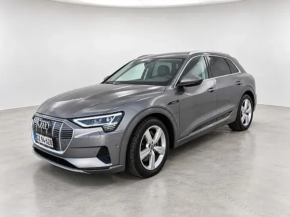 Audi E-Tron 2020 photo 2