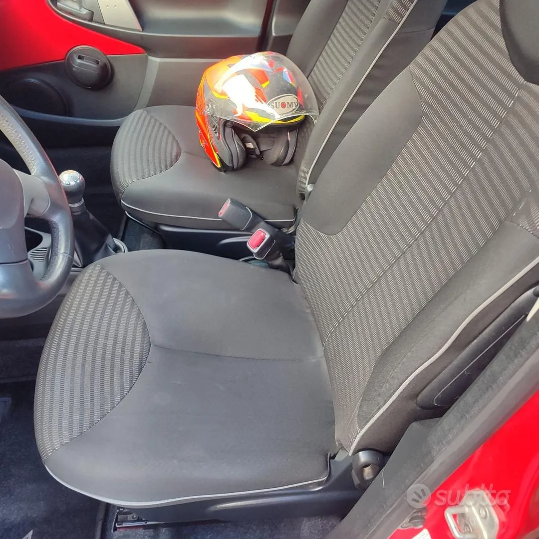 Peugeot 107 2013 photo 4