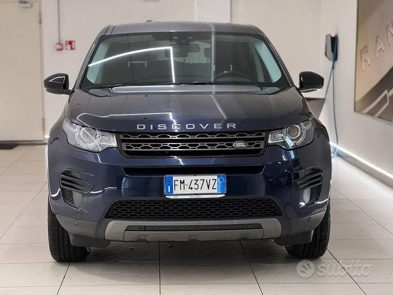 Land Rover Discovery Sport 2018 photo 2