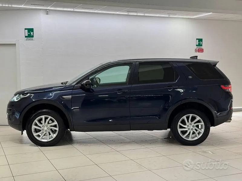 Land Rover Discovery Sport 2018 photo 4