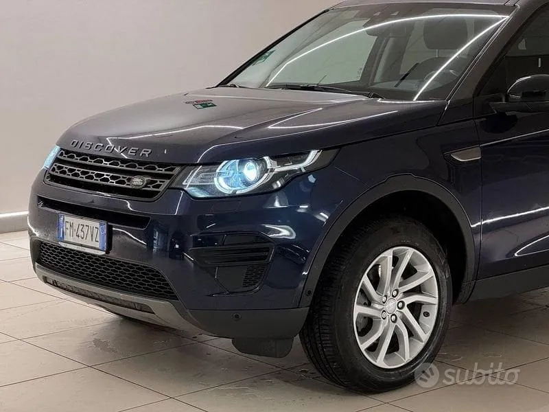 Land Rover Discovery Sport 2018 photo 3