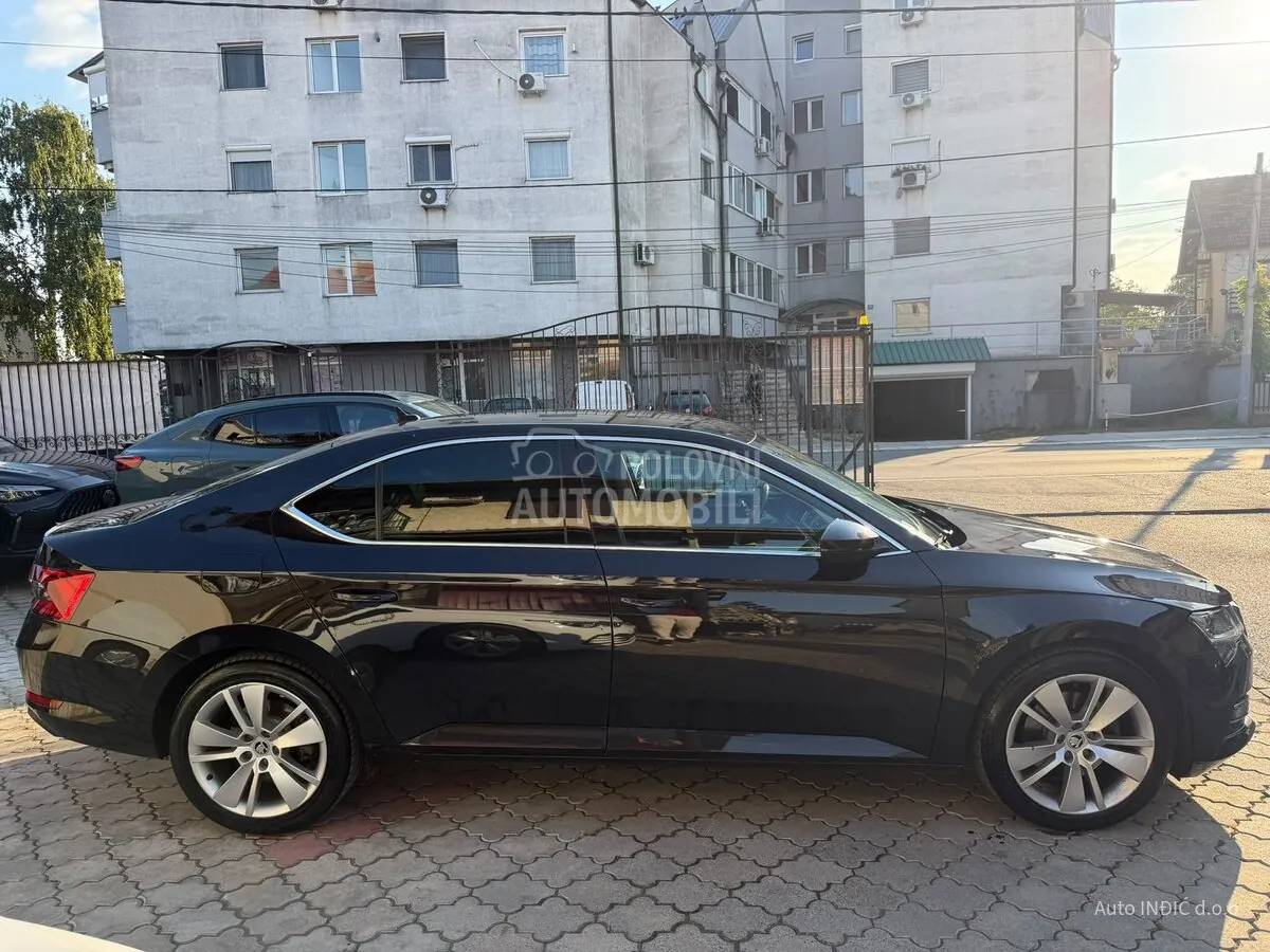 Skoda Superb 2020 photo 5