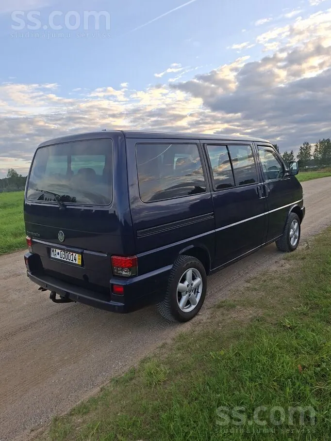 Volkswagen Caravelle 2003 photo 3