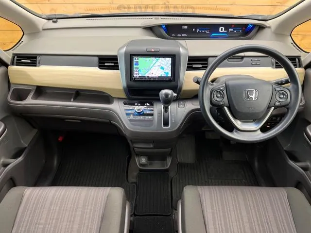 Honda Freed 2016 photo 2