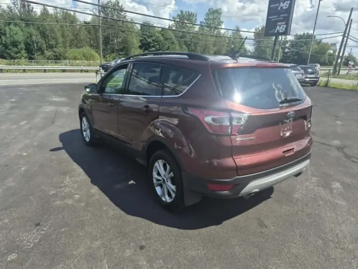 Ford Escape 2018 photo 3
