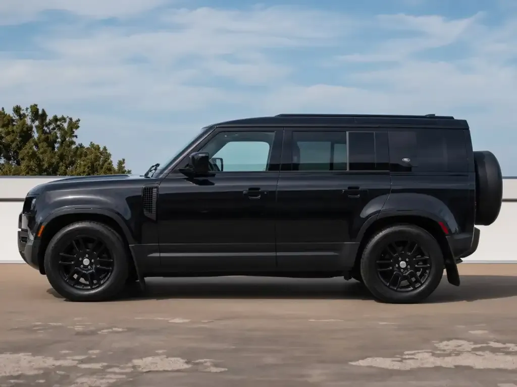Land Rover Defender 2024 photo 5