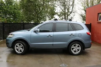 Hyundai Santa Fe 2010 photo 4
