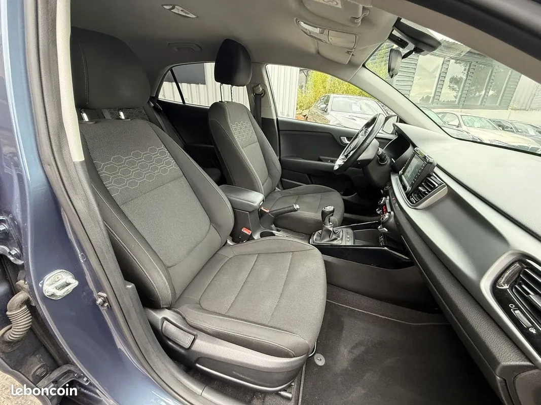 Kia Rio 2019 photo 5