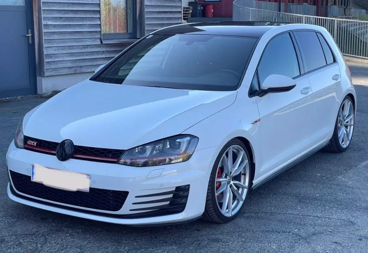 Volkswagen Golf 2014 photo 2