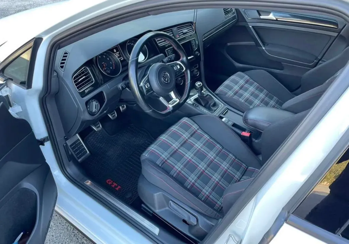 Volkswagen Golf 2014 photo 3