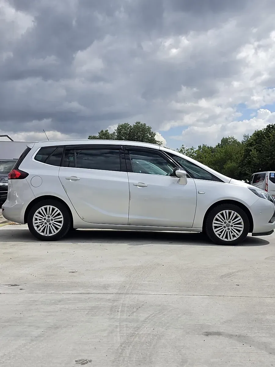 Opel Zafira Tourer 2015 photo 2