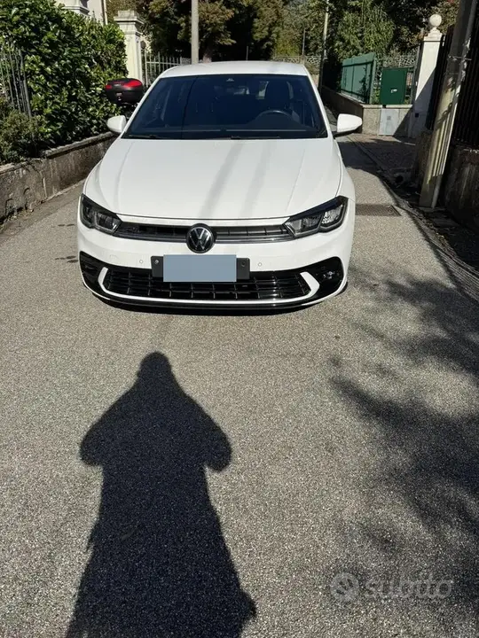Volkswagen Polo 2023 photo 2
