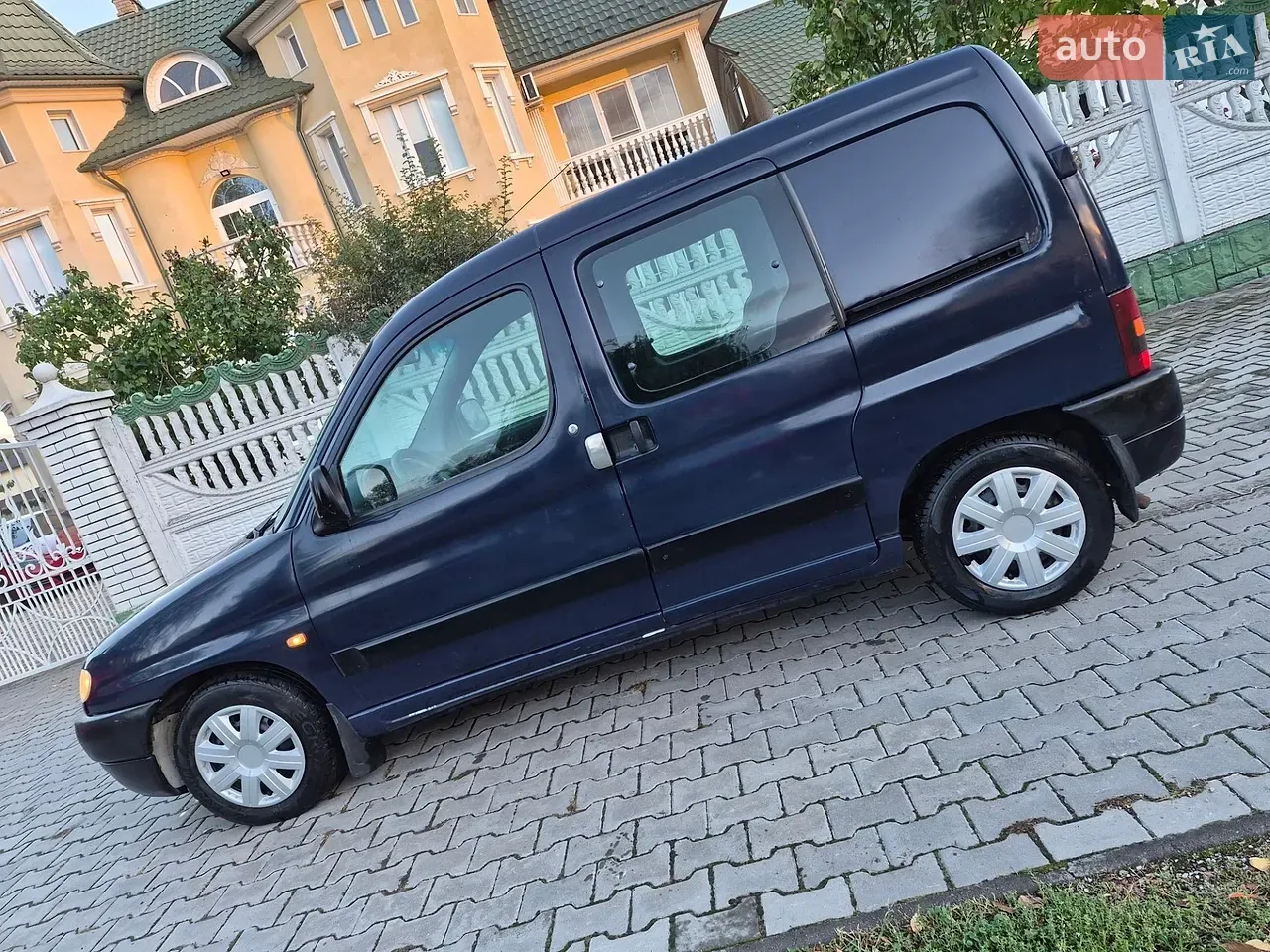 Peugeot Partner 2003 photo 2
