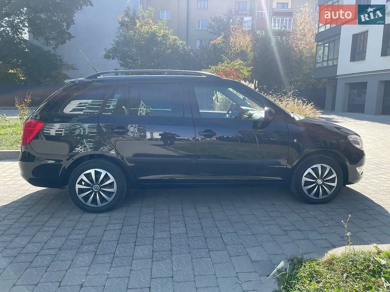 Skoda Fabia 2010 photo 4