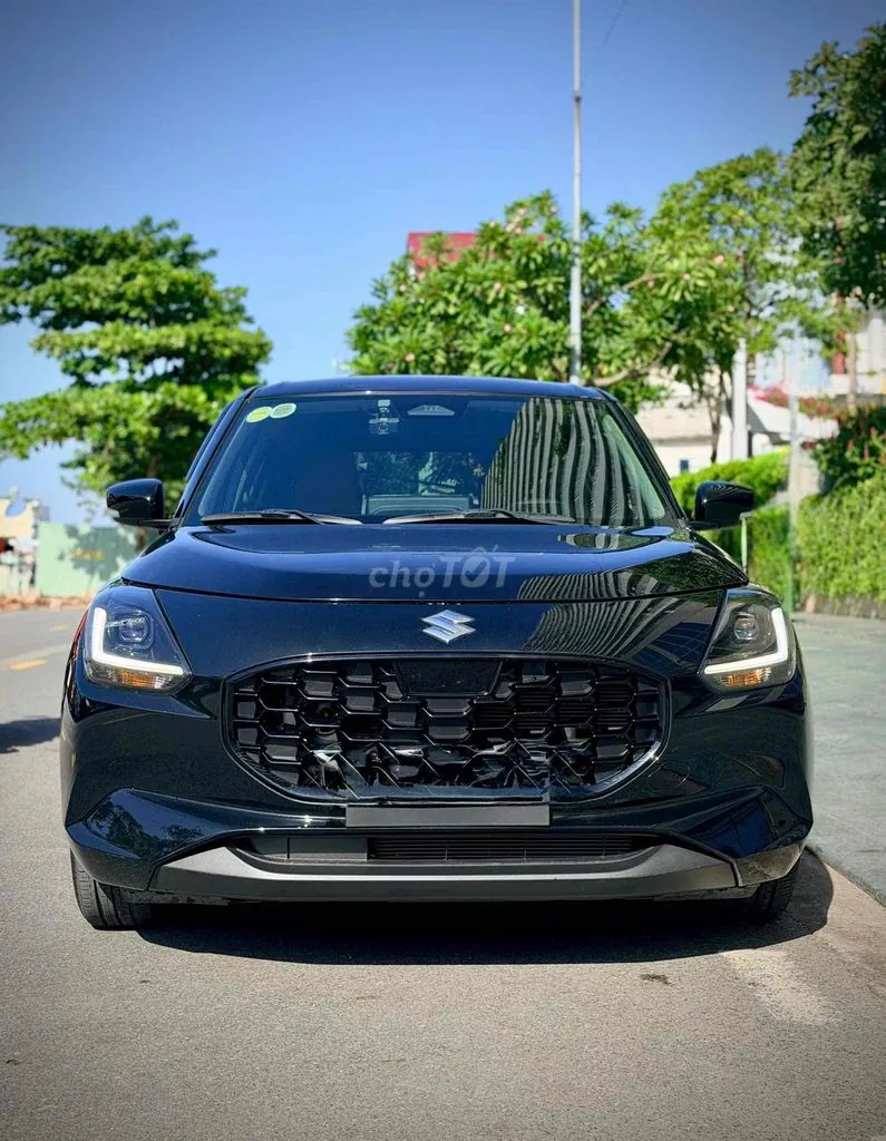 Suzuki Swift 2025 photo 2
