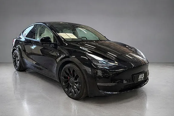 Tesla Model Y 2025 photo 4