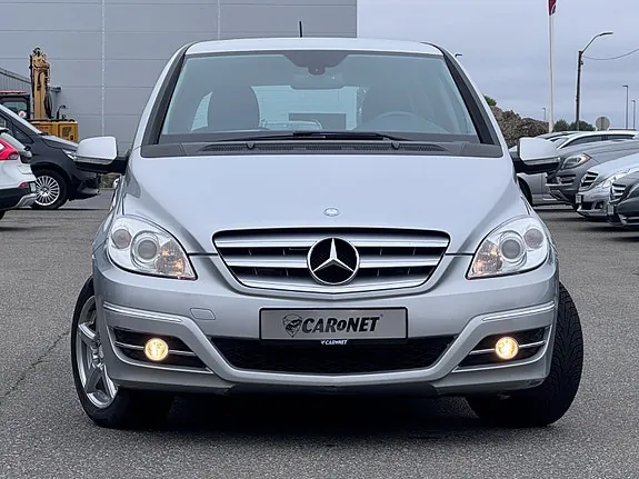 Mercedes-Benz 180 D 2010 photo 5