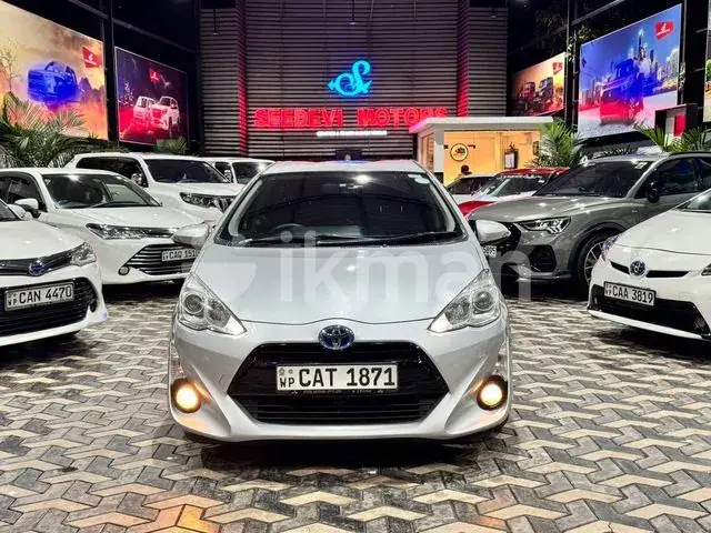 Toyota Aqua 2015 photo 3
