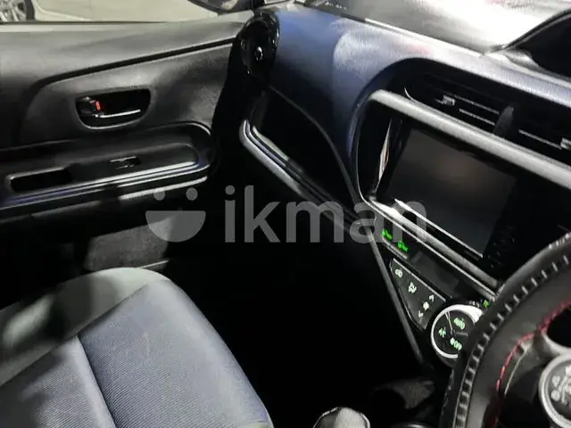 Toyota Aqua 2015 photo 5